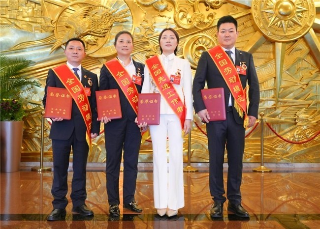 辣妹子“匠星”當(dāng)選全國勞模，譜寫行業(yè)奮進(jìn)新章