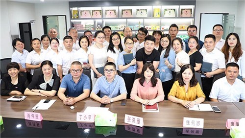 群英匯聚展風(fēng)采，工匠精神創(chuàng)佳績?！浝泵米蛹瘓F(tuán)供應(yīng)物流中心競聘會